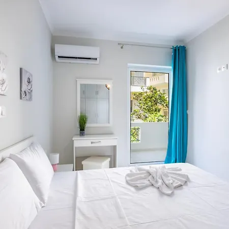 Lilis 3 * Karpathos Town (Pigadia)