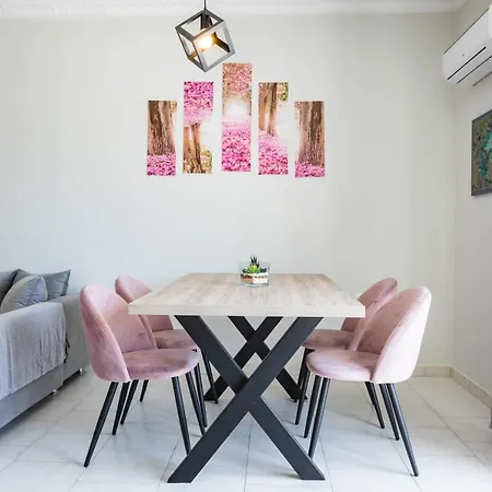 Lilis 3 Apartment